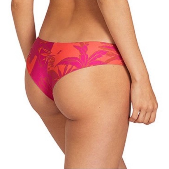 Volcom Swim - Picture 2 of 3